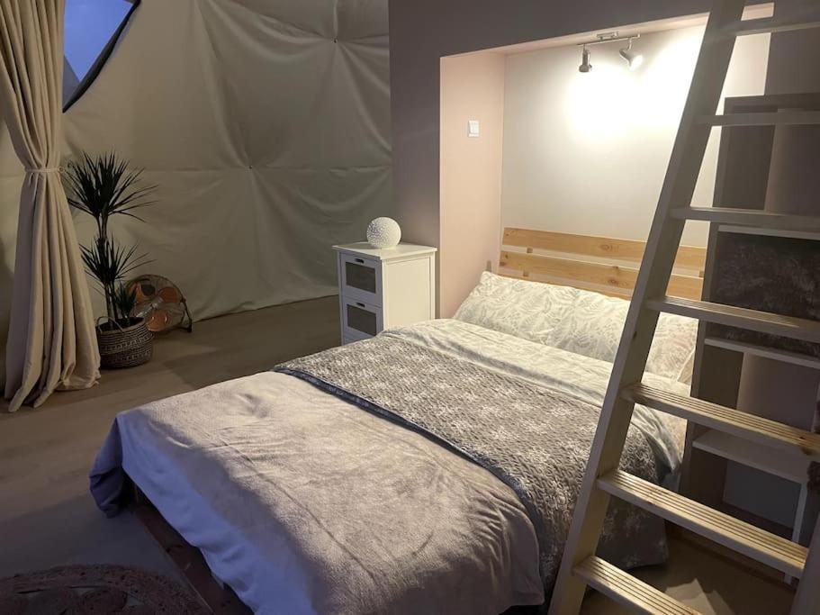 Beautiful Located Dome Hotel Wapnica  ภายนอก รูปภาพ
